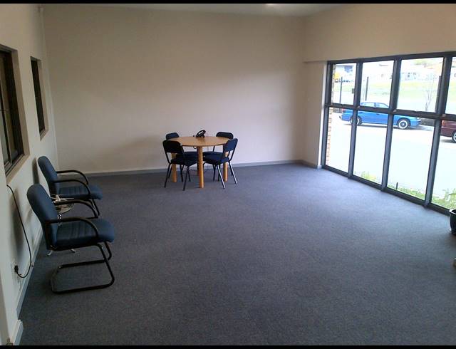 400M² FACTORY TO LET IN AIRPORT INDUSTRIA